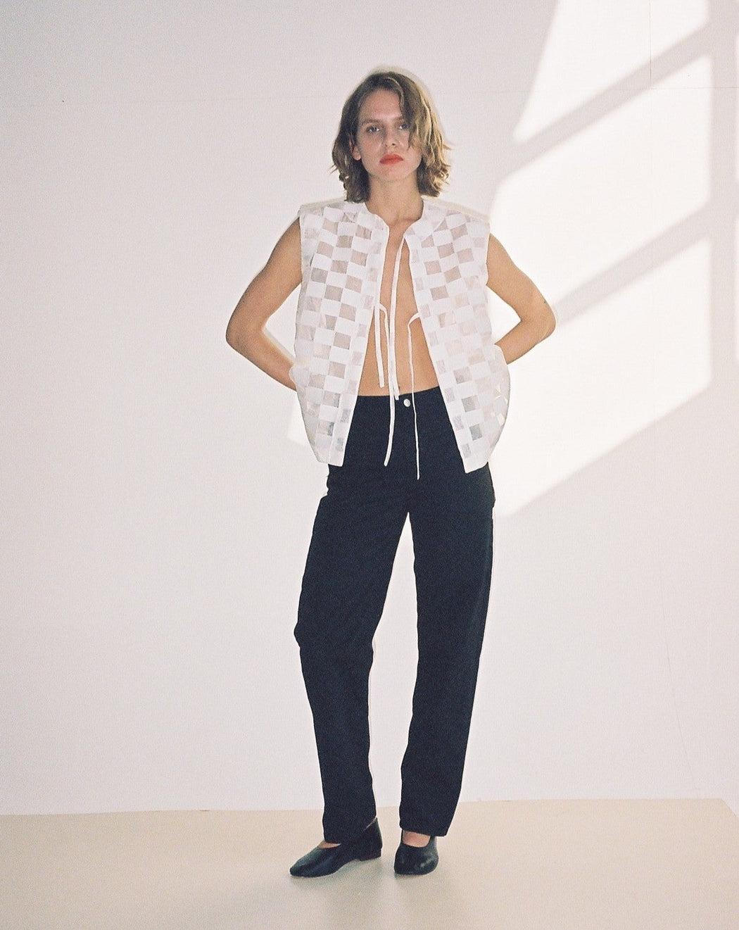 CHECKED VEST — WHITE