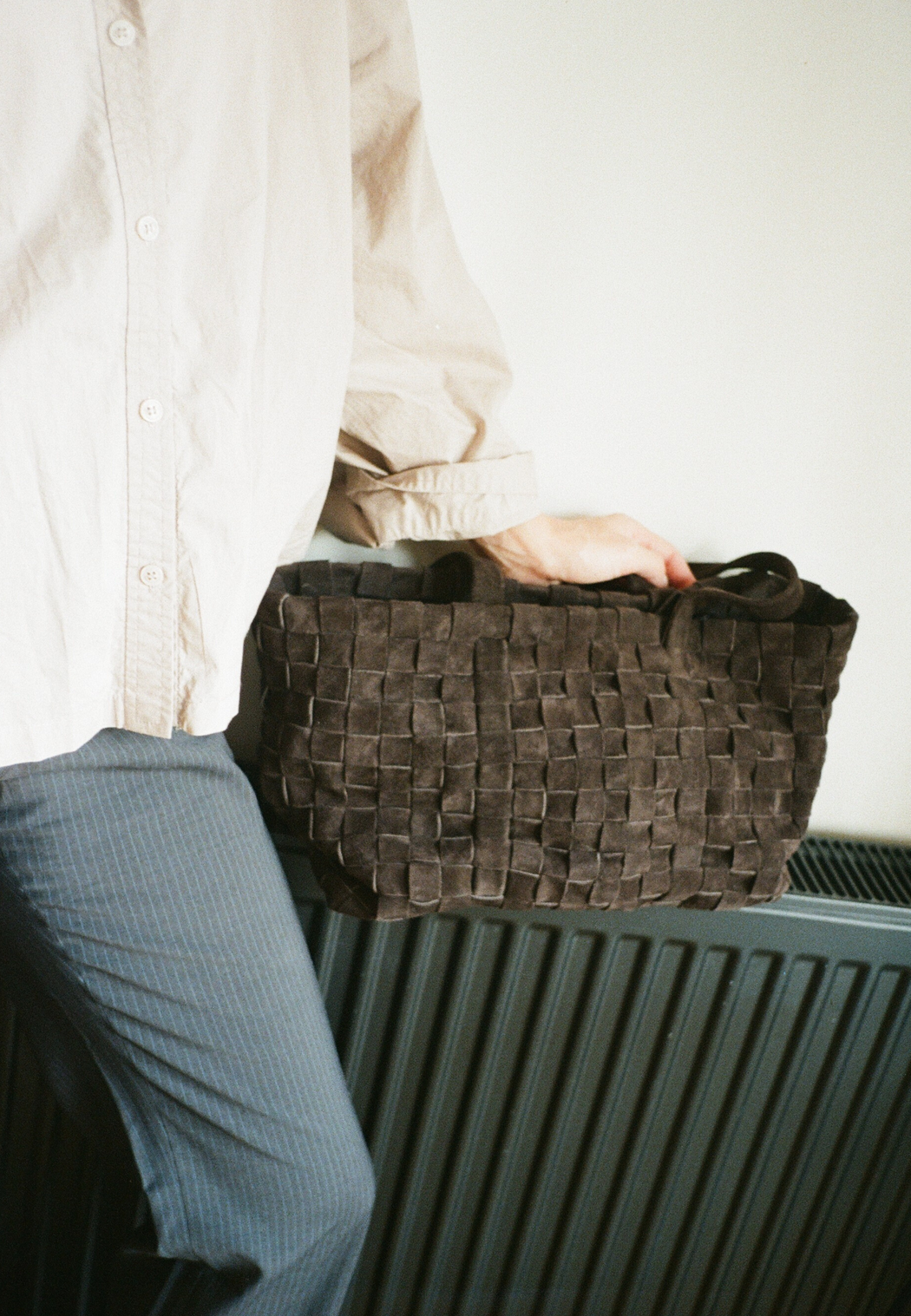 Shaker Basket Bag | Brown Suede