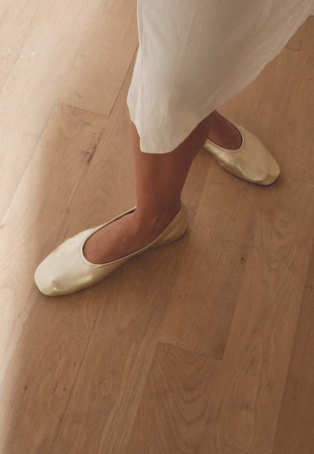 MARGOT FLATS | Gold