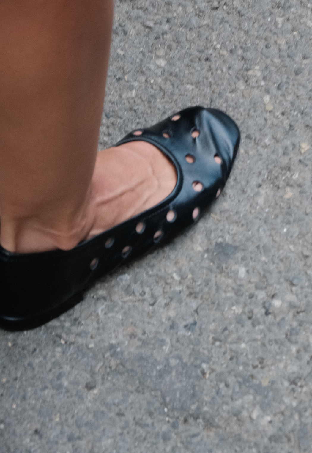 MARGOT FLATS | SHINY BLACK 01