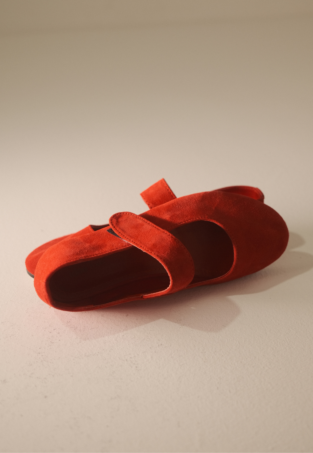 Mary Janes Velcro | True Red