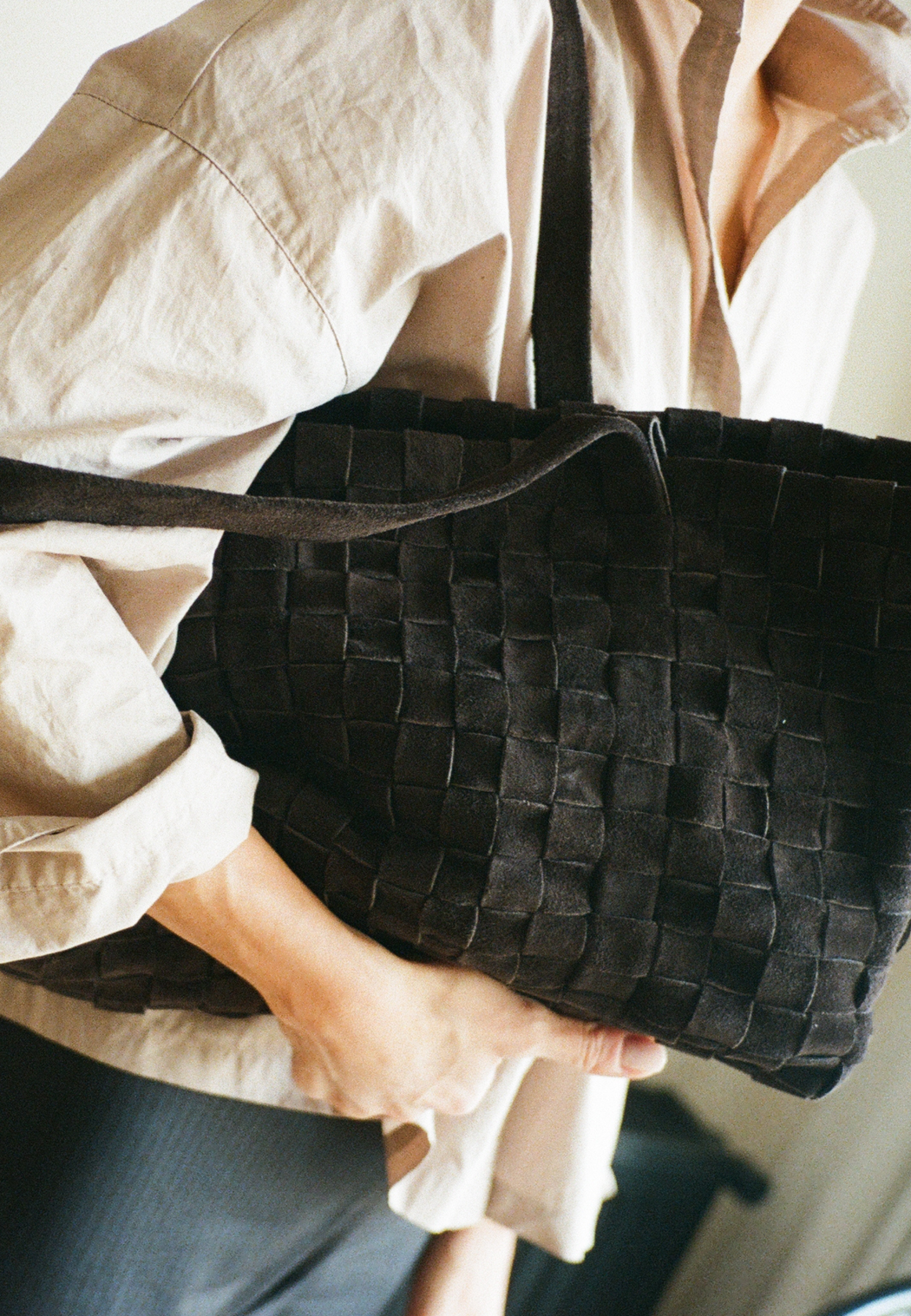 Shaker Basket Bag | Brown Suede